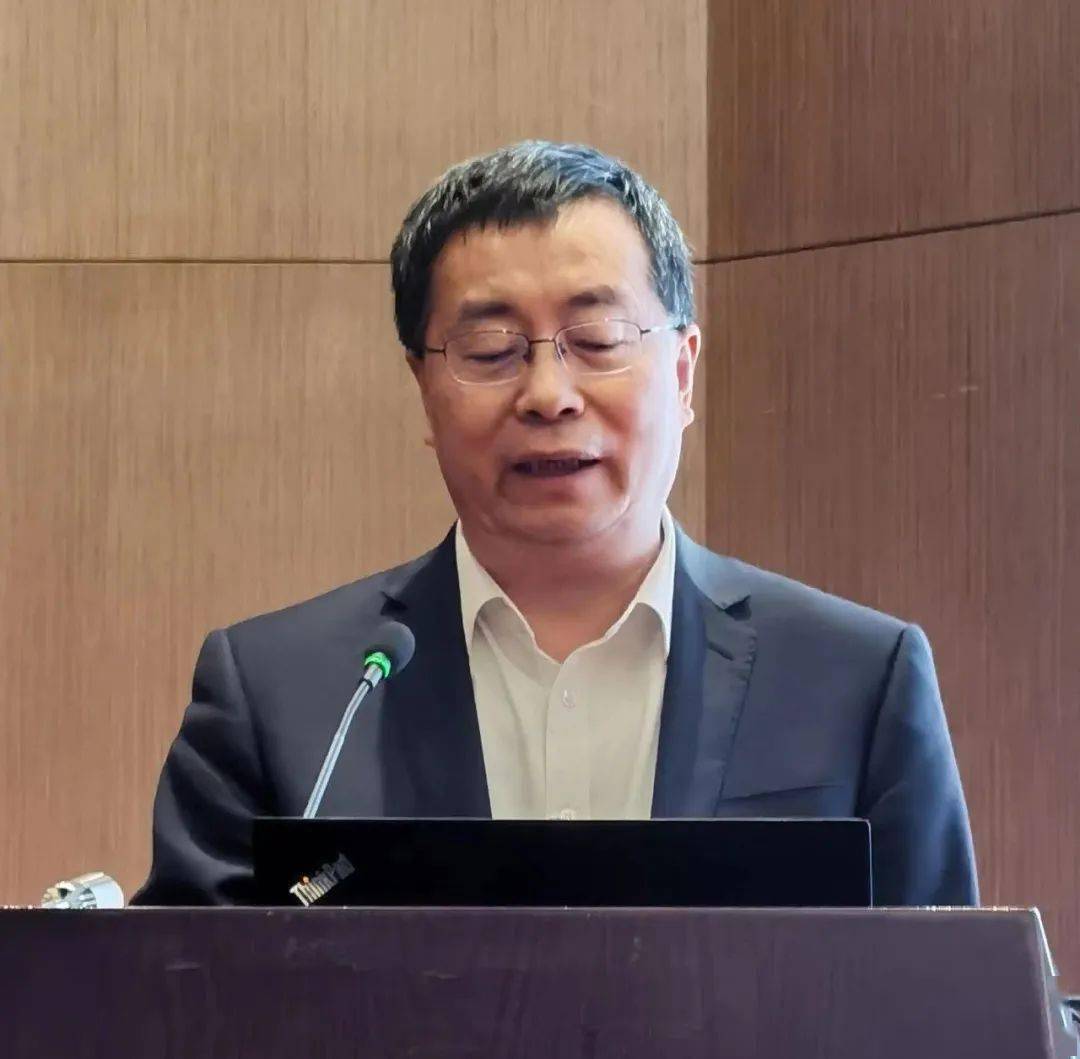 中国纺织机械协会第八届理事会第五次全体会议暨科创中国•纺织机械行业发展论坛在浙江新昌召开(图3)